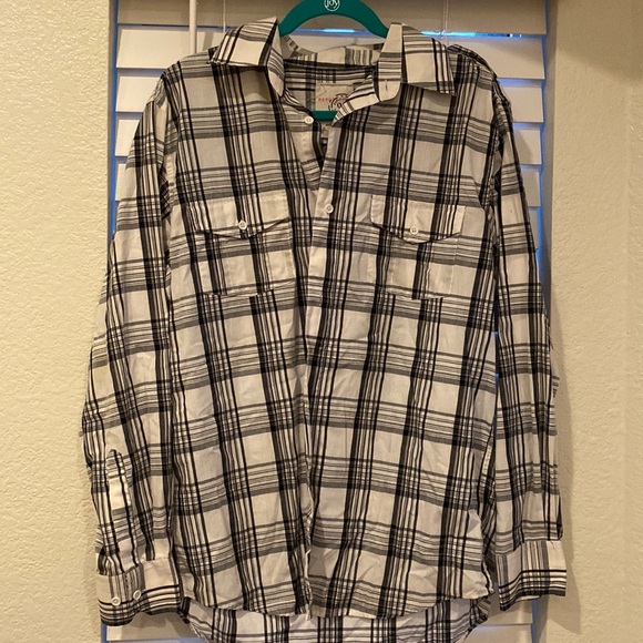 Reputation 92 button-up - Picture 1 of 3